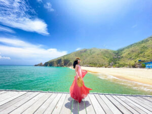 Tour Quy Nhơn - Phú Yên: Kỳ Co | Eo Gió | Gành Đá Đĩa | Tháp Nghinh Phong (Xe giường nằm)