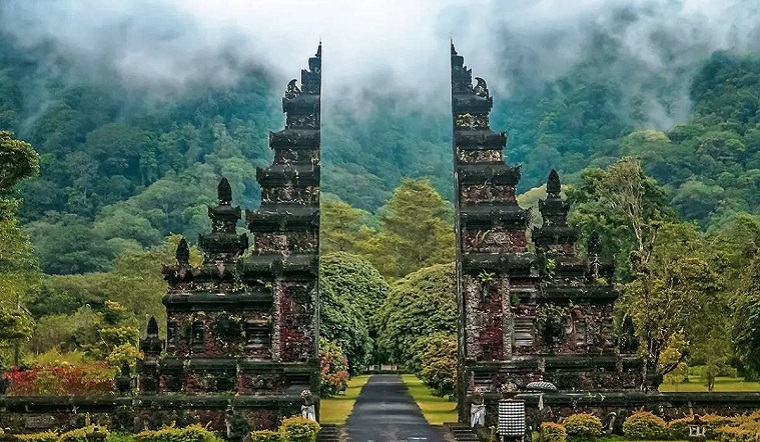 Địa điểm du lịch nổi tiếng hấp dẫn tại Indonesia